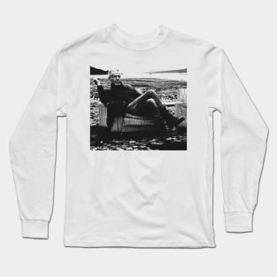 Anthony Bourdain sat on the Couch Long Sleeve T-Shirt